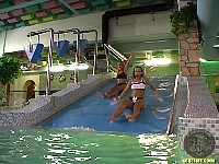 watersportsactiongirls020.jpg