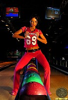 bowlingactiongirls005.jpg